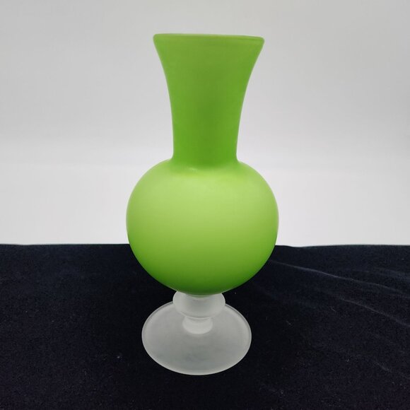 Frosted Satin Cased Green Glass Vase With Flared Neck & Pedestal Base VTG 8.75" - Picture 5 of 10